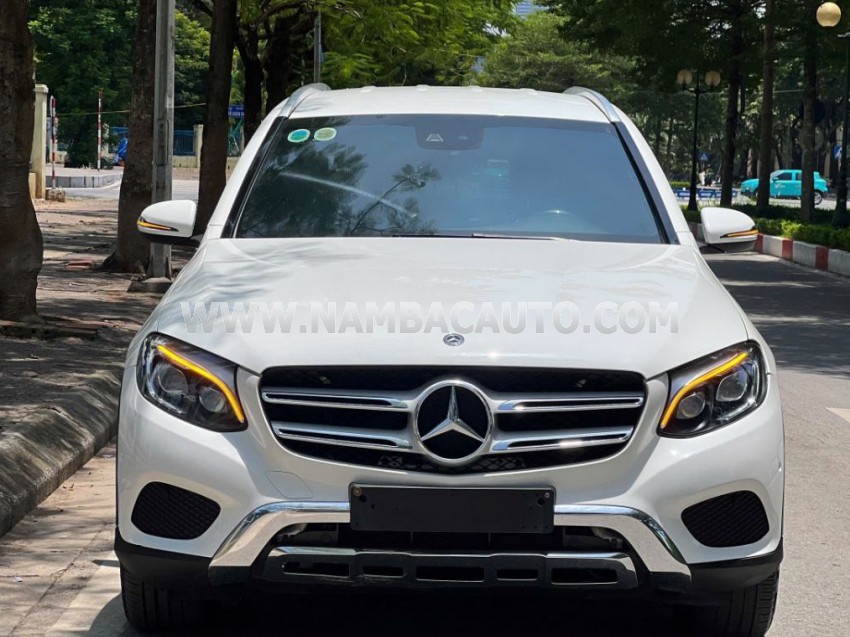 Xe Mercedes Benz GLC 250 4Matic 2018