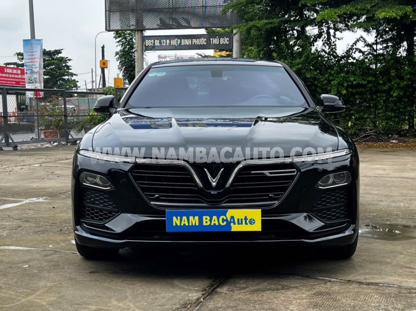 VinFast Lux A 2.0 Tiêu chuẩn 2022